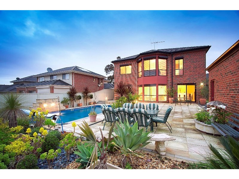 16 Arbour Rise, Pakenham VIC 3810