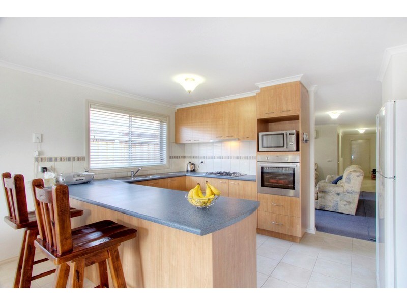 39 Irving Road, Pakenham VIC 3810