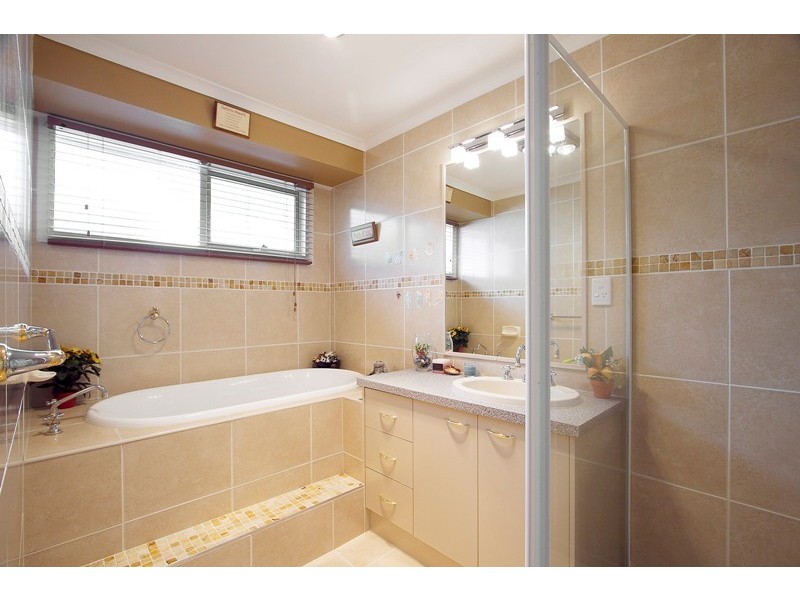 107 Duncan Drive, Pakenham VIC 3810