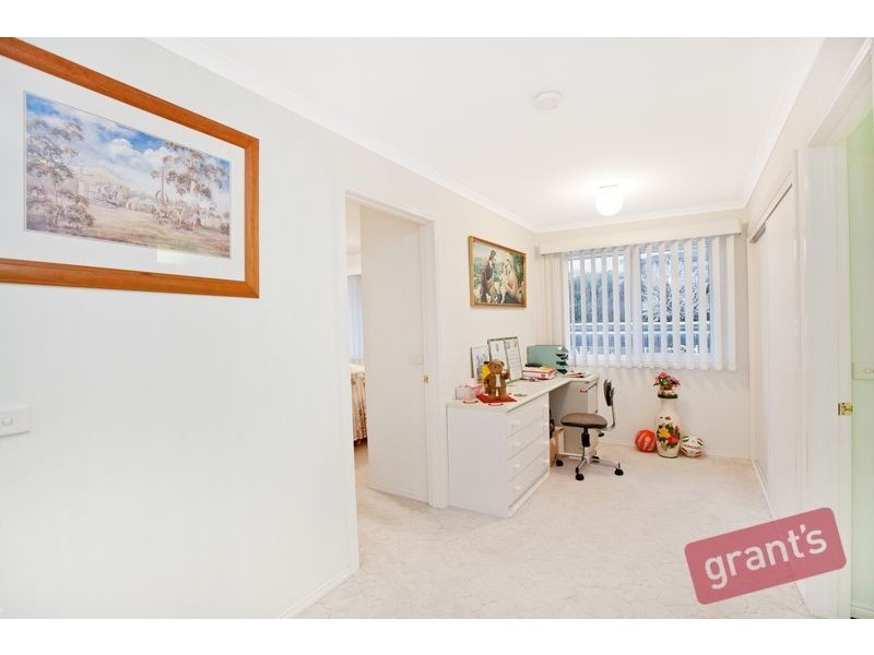 10 Highland Drive, Pakenham VIC 3810