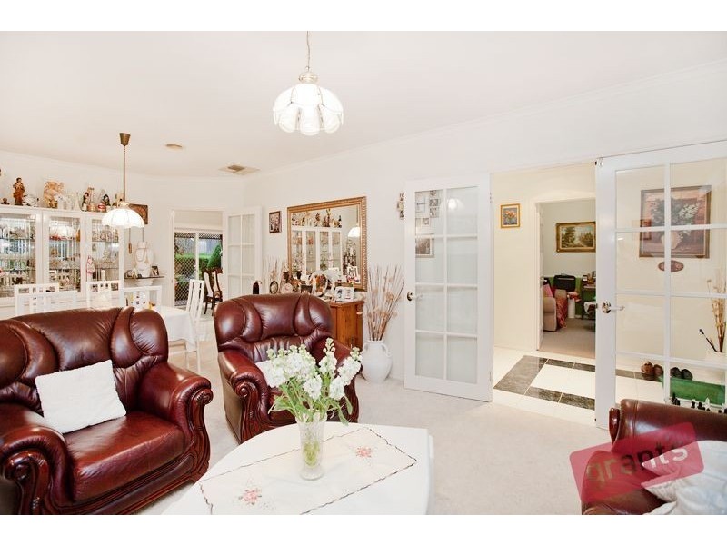 10 Highland Drive, Pakenham VIC 3810