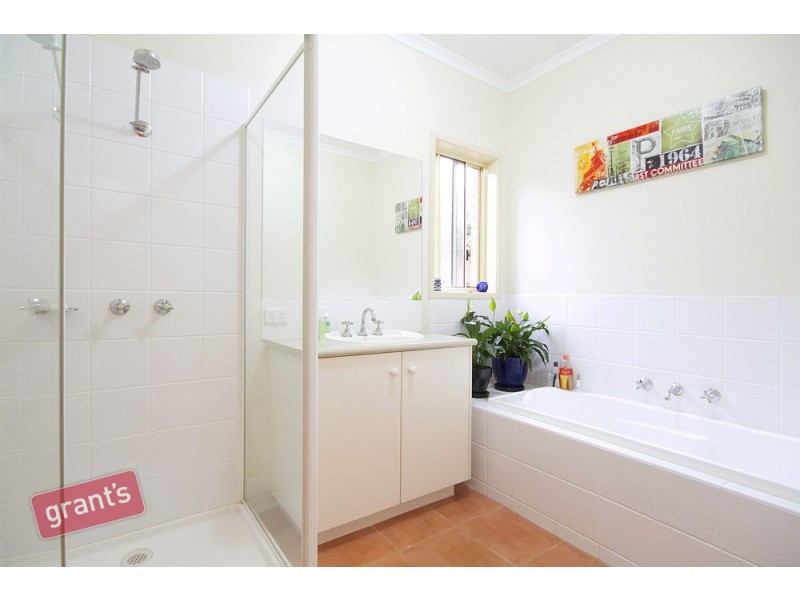 15 Ashwood Grove, Pakenham VIC 3810