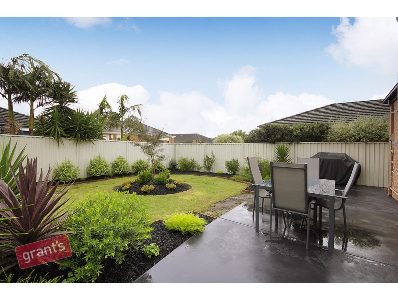 15 Ashwood Grove, Pakenham VIC 3810