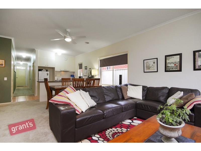 15 Ashwood Grove, Pakenham VIC 3810