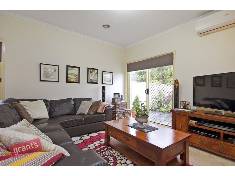 15 Ashwood Grove, Pakenham VIC 3810