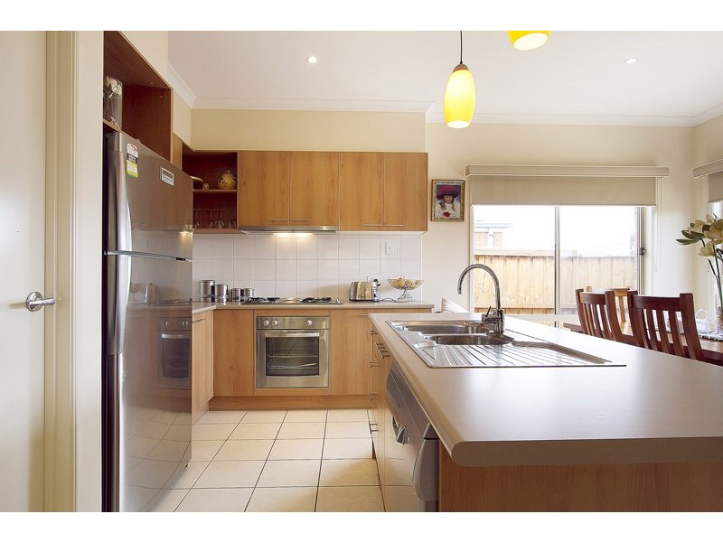 18 Bohemia Crescent, Pakenham VIC 3810