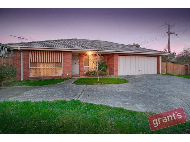 60 Racecourse Road, Pakenham VIC 3810