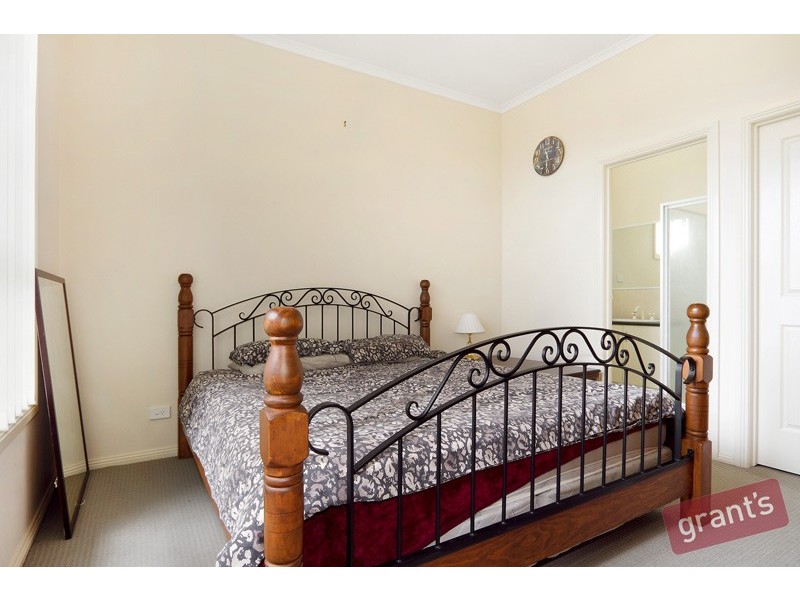 20 Ash Crescent, Pakenham VIC 3810