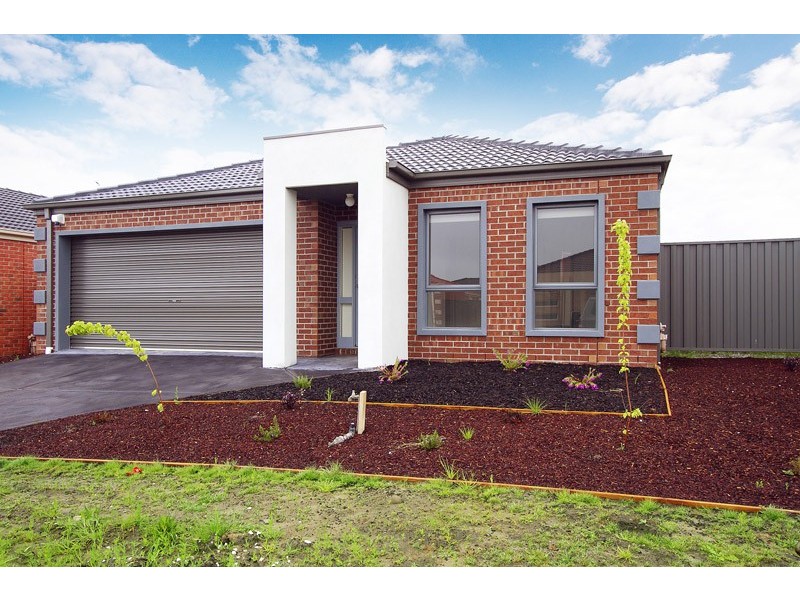 6 Macadamia Street, Pakenham VIC 3810