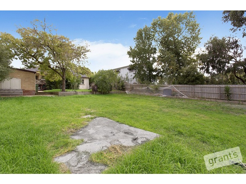 34 Ahern Road, Pakenham VIC 3810