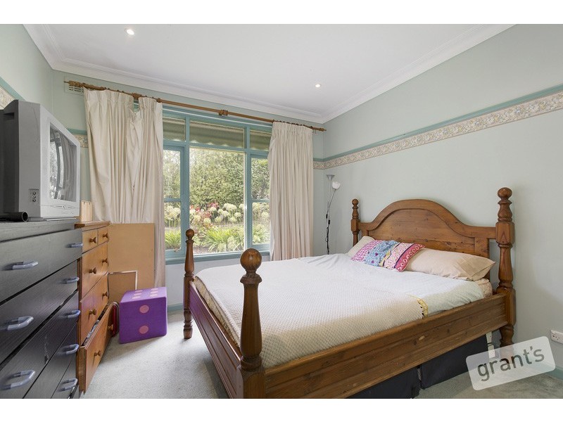 34 Ahern Road, Pakenham VIC 3810