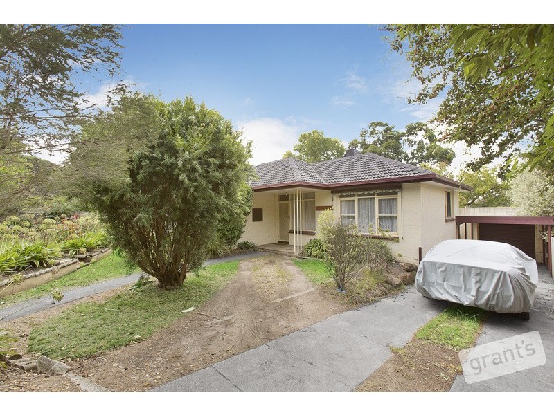34 Ahern Road, Pakenham VIC 3810
