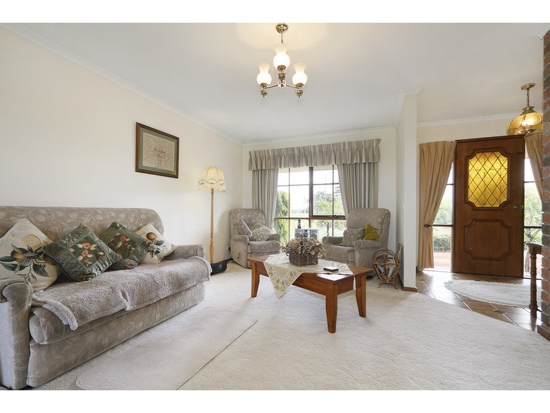 625 Bunyip-Modella Road, Iona VIC 3815