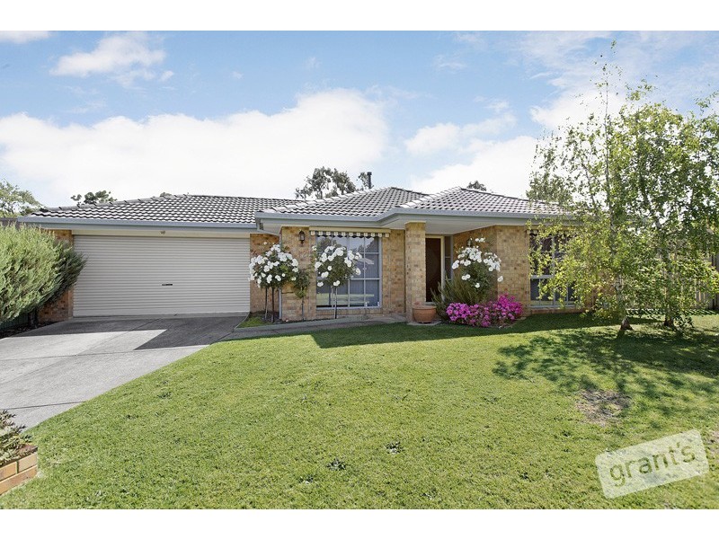 12 Isaac Court, Pakenham VIC 3810
