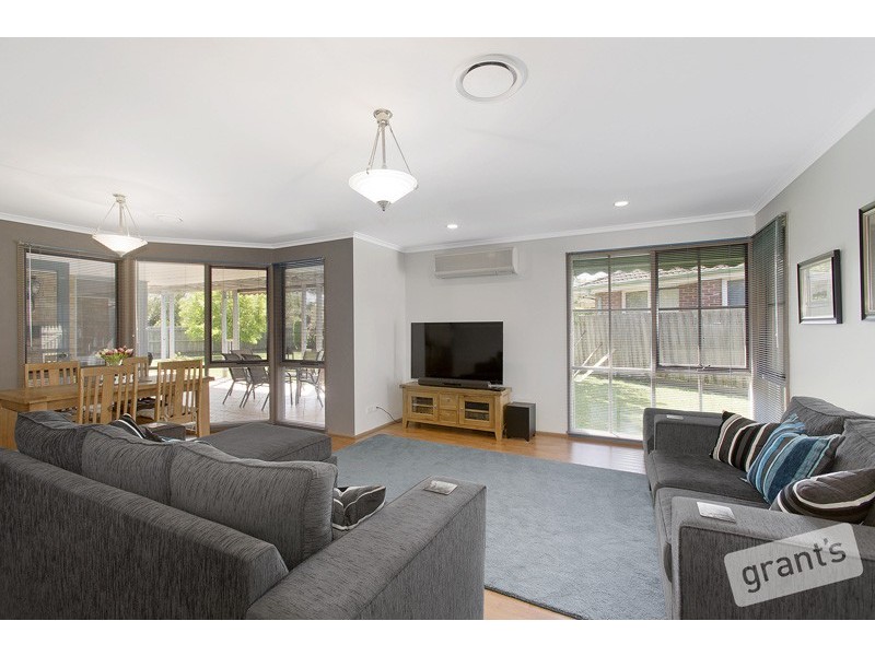 12 Isaac Court, Pakenham VIC 3810