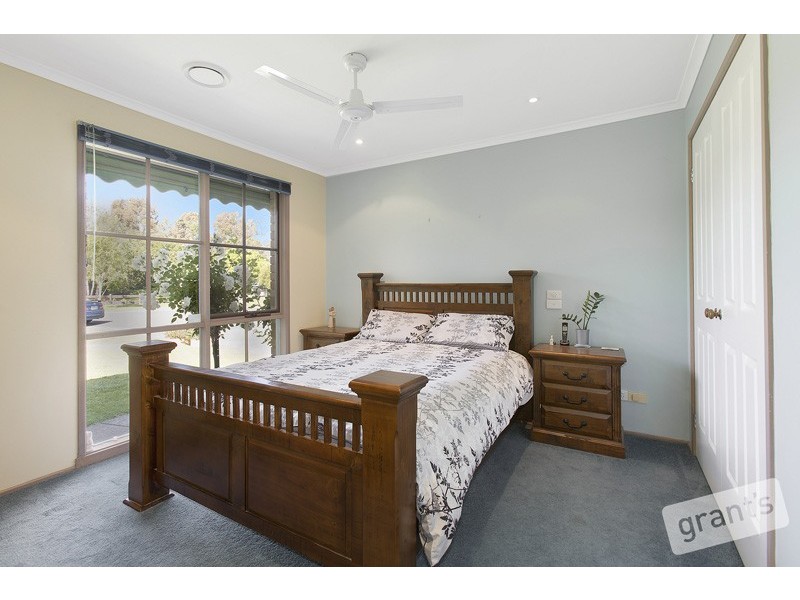 12 Isaac Court, Pakenham VIC 3810