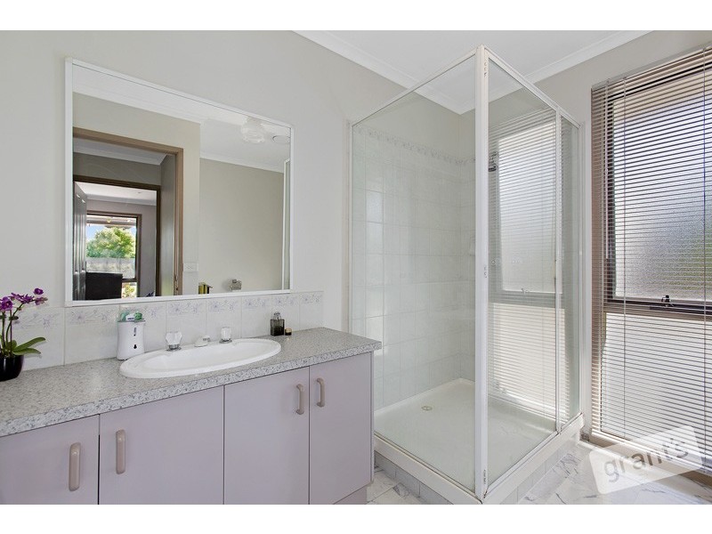 12 Isaac Court, Pakenham VIC 3810