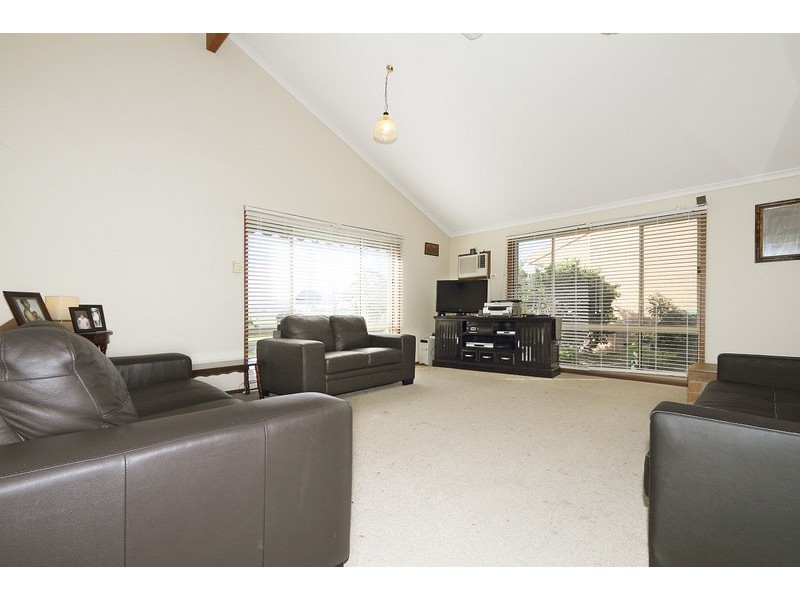 Unit 5/49 King Street, Pakenham VIC 3810
