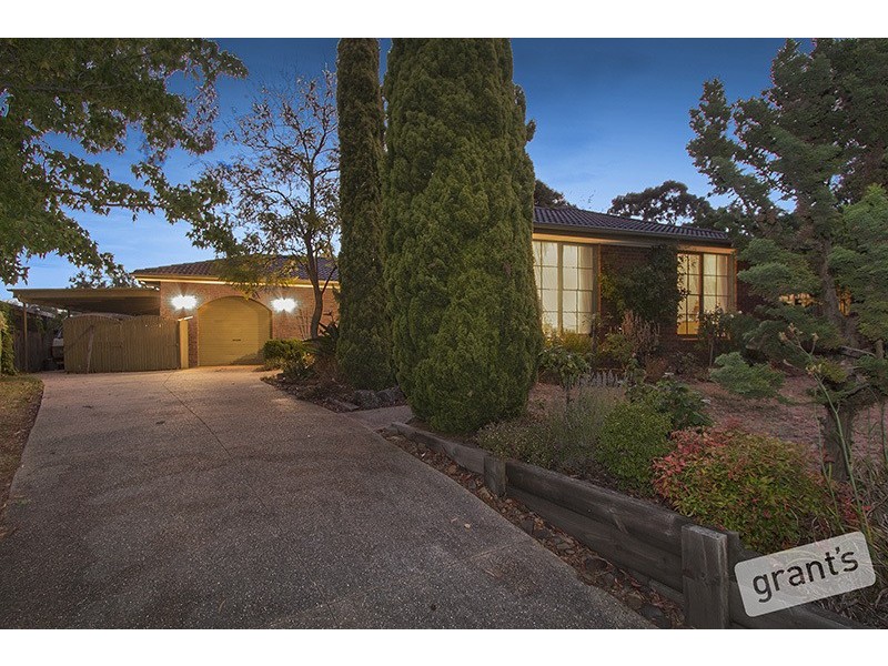 8 Martin Place, Pakenham VIC 3810