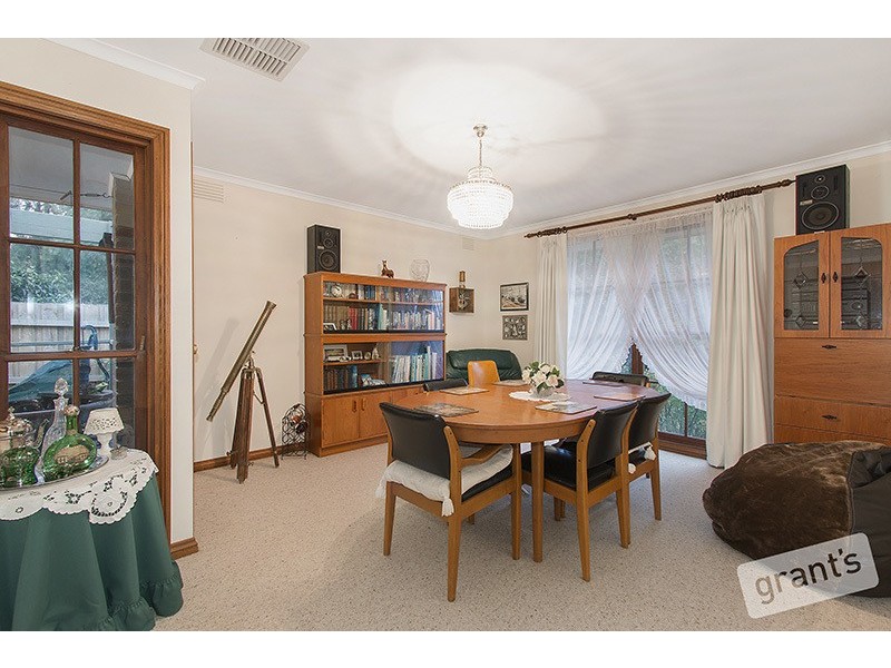 8 Martin Place, Pakenham VIC 3810