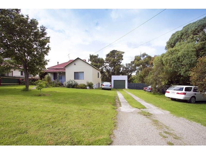 6 Webb Street, Bunyip VIC 3815