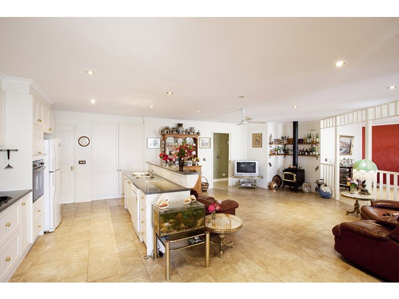 21 Jacqueline Place, Pakenham VIC 3810