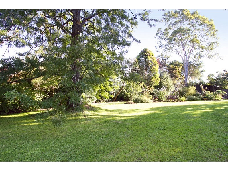 25 – 27 Campbell Street, Garfield VIC 3814