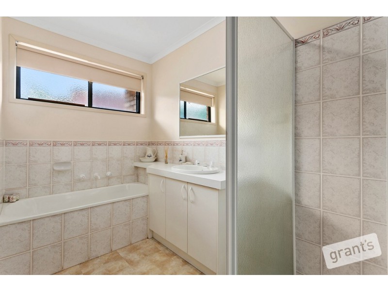 167 Ahern Road, Pakenham VIC 3810