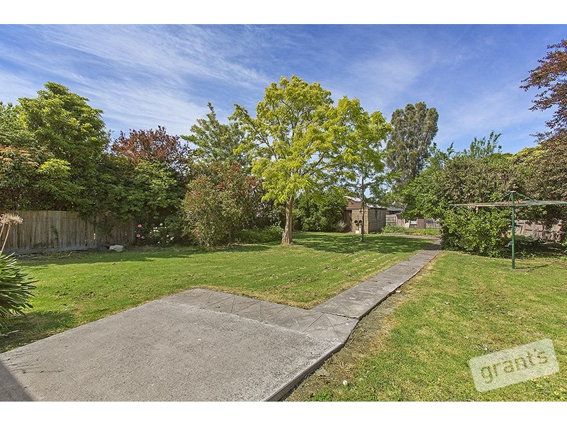 43 Princes Highway, Pakenham VIC 3810