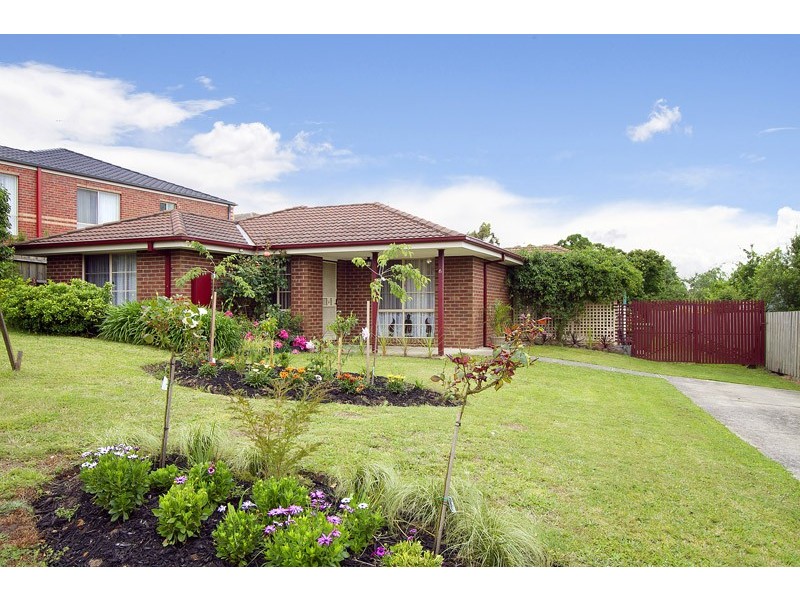 6 Rachael Court, Pakenham VIC 3810