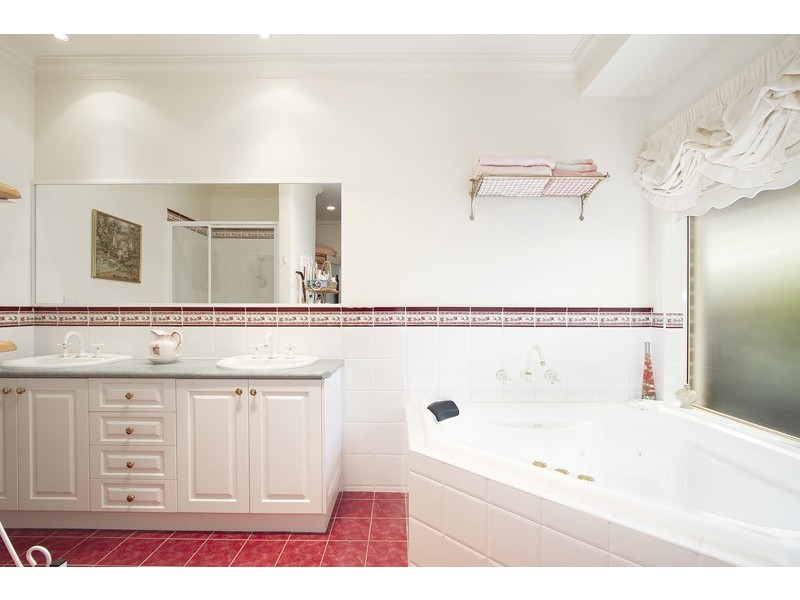 23 Wynen Court, Pakenham VIC 3810