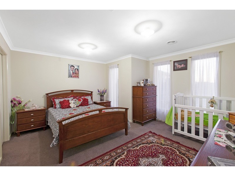 3 Azalea Avenue, Pakenham VIC 3810