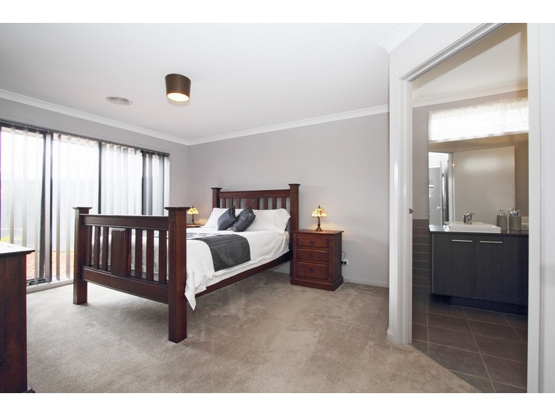 3 Drysdale Street, Pakenham VIC 3810