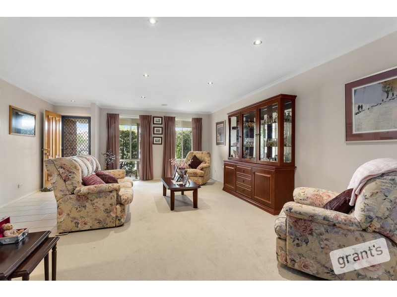 36 Clifford Drive, Pakenham VIC 3810