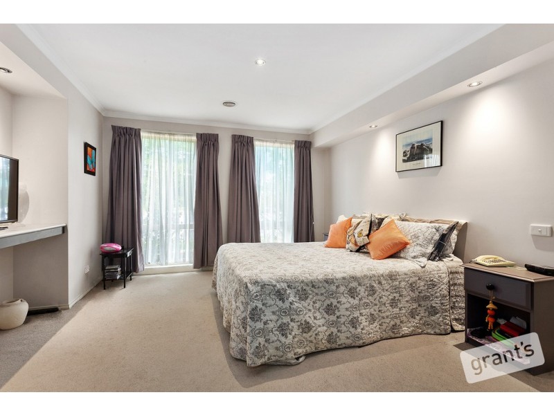 36 Clifford Drive, Pakenham VIC 3810