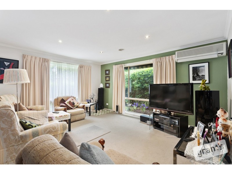 36 Clifford Drive, Pakenham VIC 3810