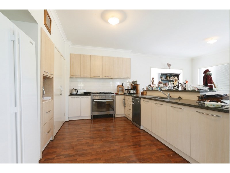 21 Juliet Gardens, Pakenham VIC 3810