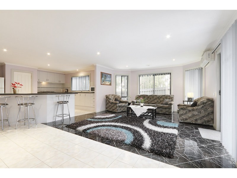 110 Reema Boulevard, Endeavour Hills VIC 3802