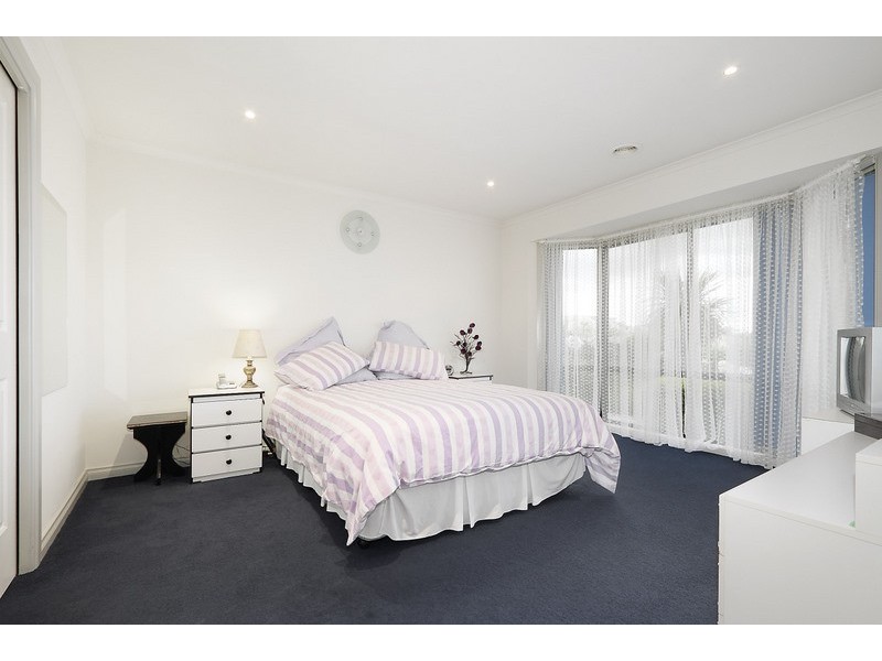 110 Reema Boulevard, Endeavour Hills VIC 3802