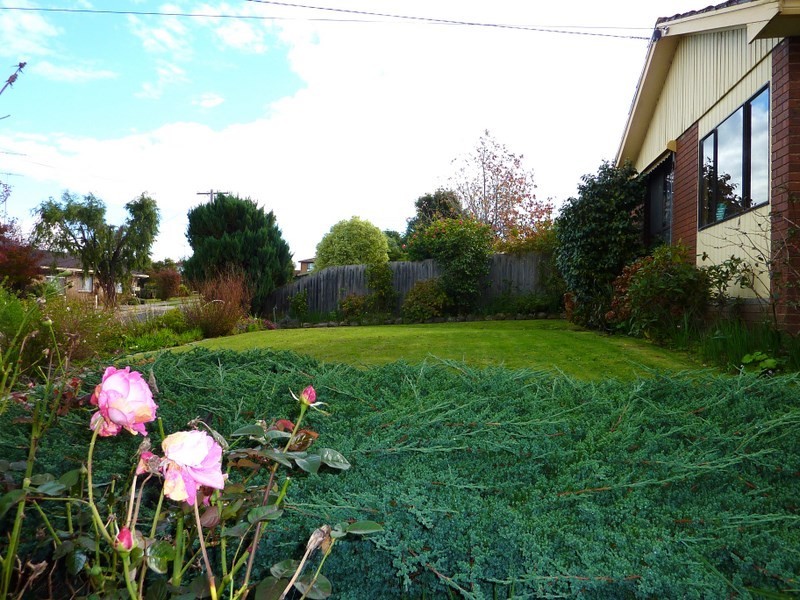 12 Leonard Court, Pakenham VIC 3810