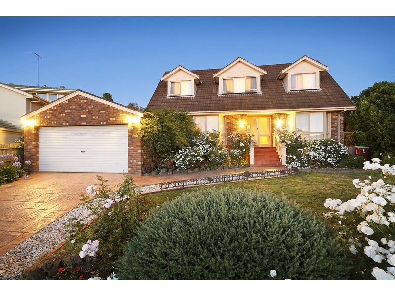 7 Plumpton Court, Endeavour Hills VIC 3802