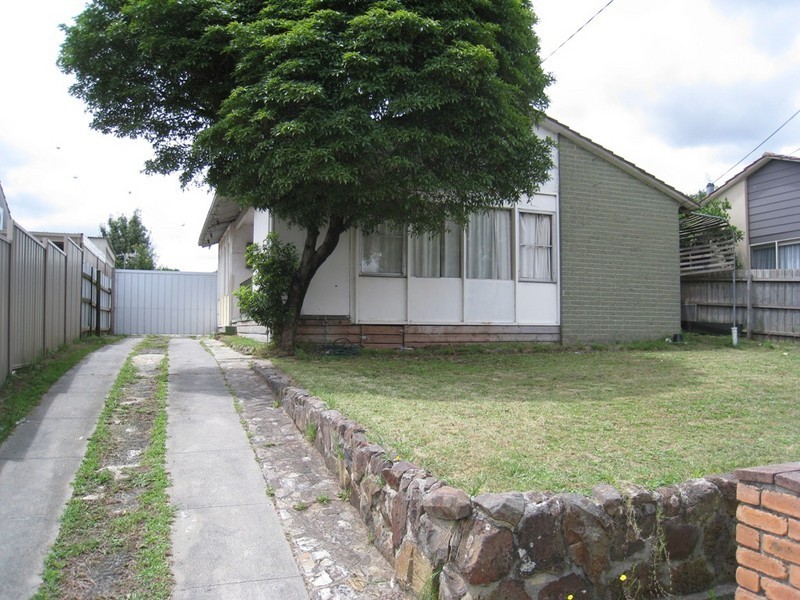 13 Kathryn Street, Doveton VIC 3177