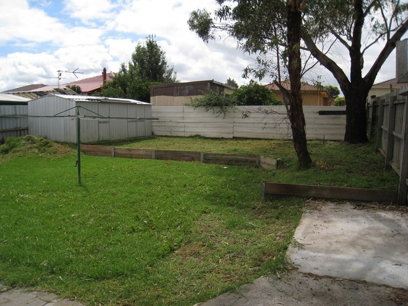 13 Kathryn Street, Doveton VIC 3177