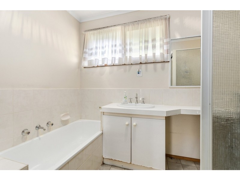 20 Lorraine Court, Pakenham VIC 3810