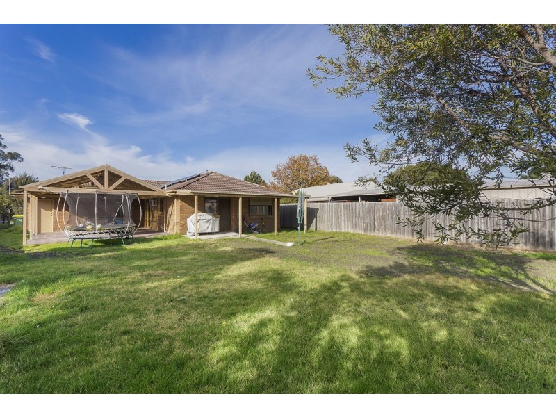 20 Lorraine Court, Pakenham VIC 3810