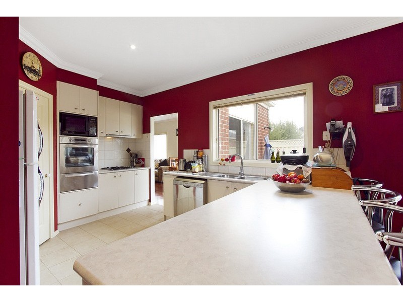 18 Bluehills Boulevard, Pakenham VIC 3810