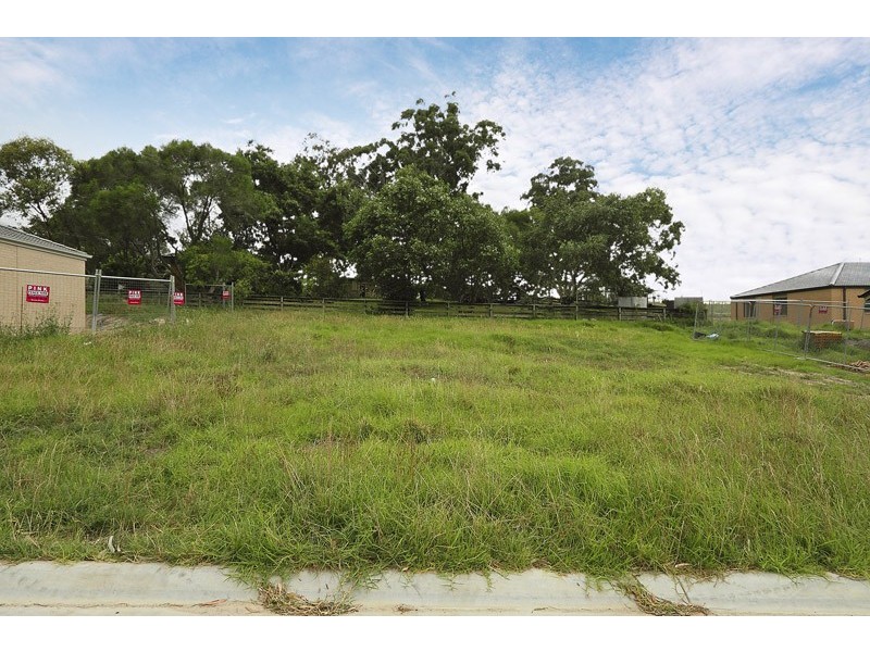 4 Penarie Place, Pakenham VIC 3810