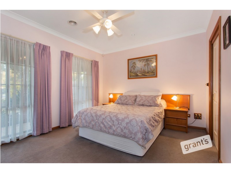 2 Stirrup Court, Pakenham VIC 3810