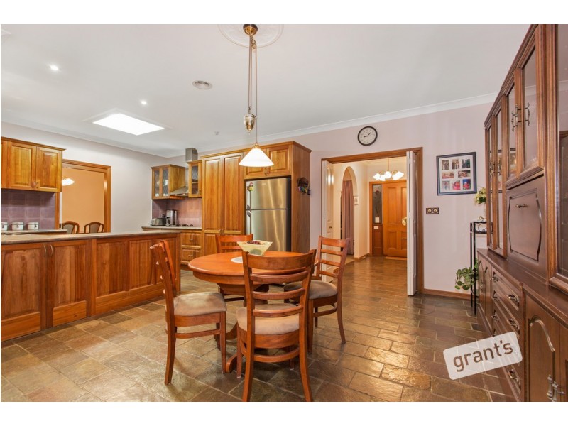 2 Stirrup Court, Pakenham VIC 3810