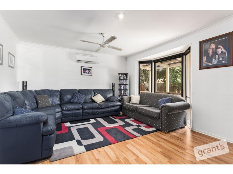 5 Gibb Court, Pakenham VIC 3810